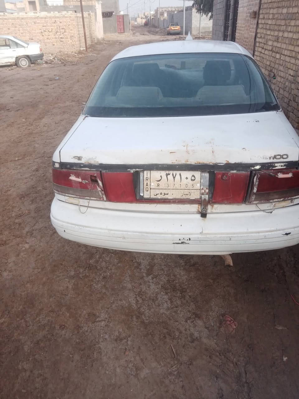 السلام عليكم سياره دايو برنس موديل ٩٣ مشروع وطني بيهه وكاله راعيه موجود بلسنيه سنويه صار سبوع من سقطت السعر ١٥ بيهه مجال الديوانيه قضاء السدير
***********
