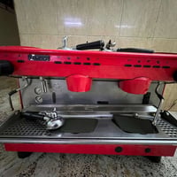 مكينة خياطة • ٩٠٪ نظيفة • للبيع