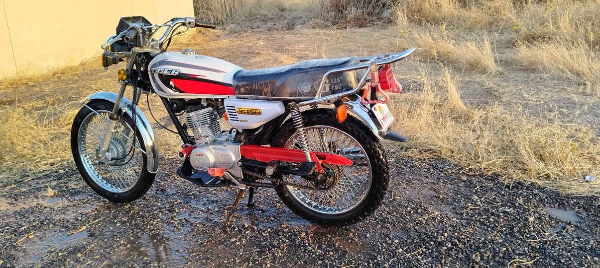 🏍️ للبيع ماطور تايگر 2021 اخو الجديد
🔥 المواصفات:
المحرك: دمعه، نشاط، مبدل ولفات فقط
باب اول، وزن ثقيل، نظافة فول
💰 السعر: 500 الف
📍 المكان: جنوب الموصل - قرب سيطرة العقرب ♏
❌ بدون مراوس، فلوس بس
الشراي يجي خاص


**إذا كنت صاحب هذا الإعلان وتريد حذفه لأي سبب، رجاءا أرسل رسالة إلى الدعم الفني**