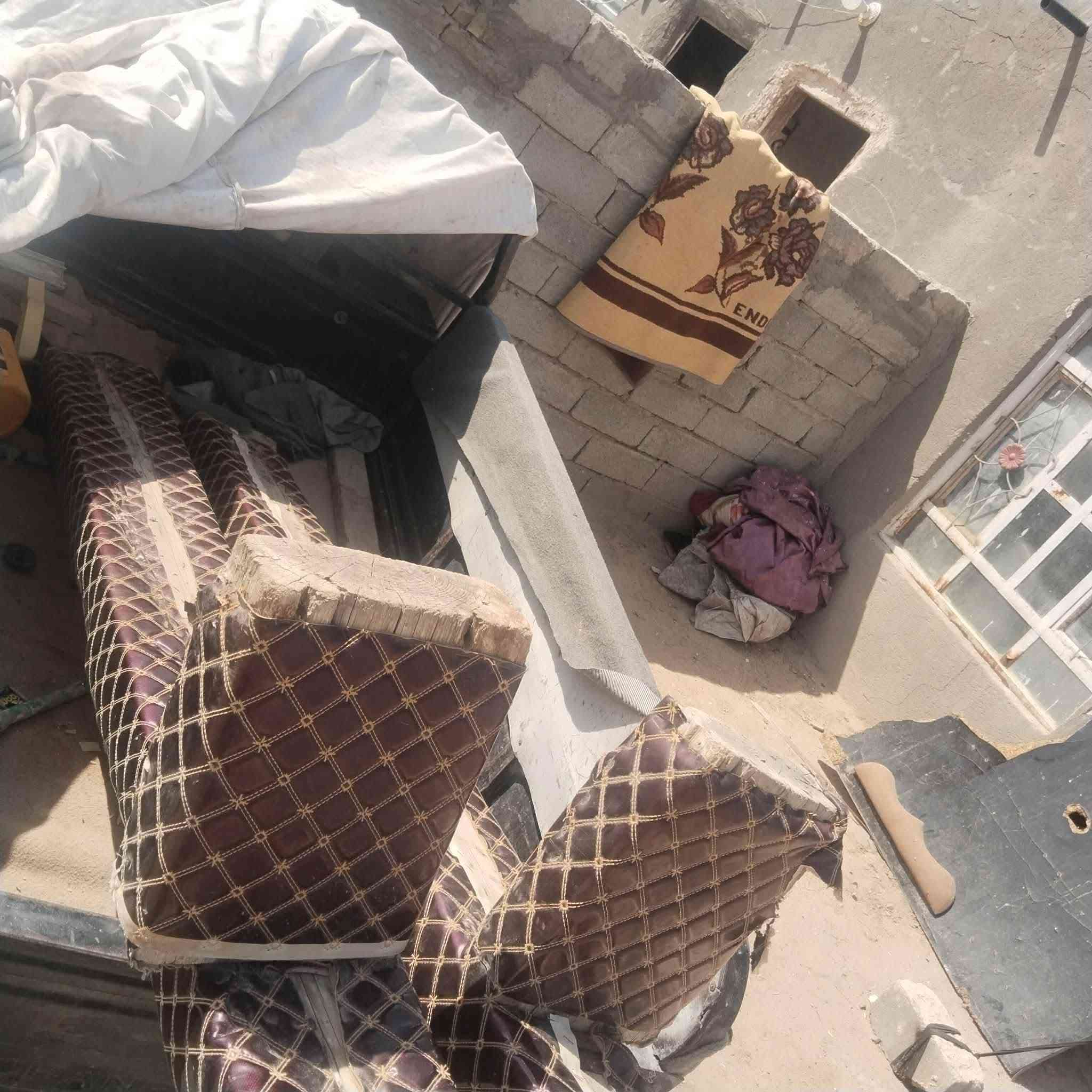 سلام عليكم مصطبه للبيع سعره35 مكان طريق كربلاء نجف عامود 685
*********** رقم الهاتف
