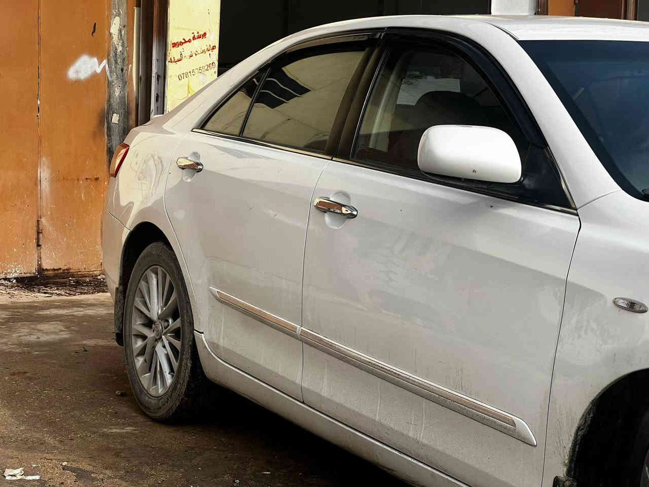 سلام عليكم،،، 
للبيع كامري خليجي 2010ابيض صدفي،،، رقم اربيل سونار مرفق مع الصور 
السعر المطلوب ١٢٢  ورقه
وبيه مجال لشراي مكان السياره الانبار القائم لتواصل اتصل علا الرقم    ***********
