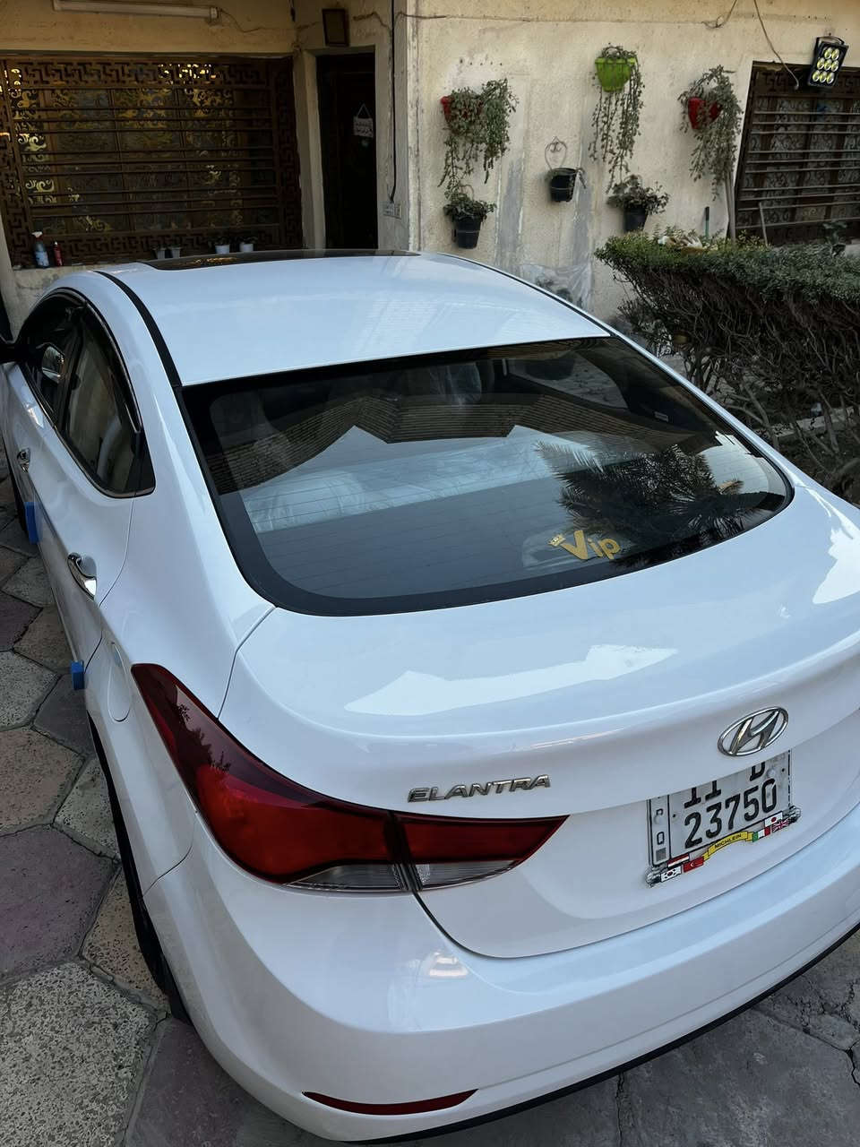 سلام عليكم النترا 2016 خليجي
بيها مكانين ضبغ زغار حافة البنيد وجوة قبق البانزين هم شوية 

مواصفات

فتحه

اشاير مري

مري شفط

تحكمات ستيرن

تبريد قطعتين 

شاشه 

كامره خلفيه 

كشن كهربائي

داخل صاج

محرك 1800

5ويل كلب

وباقي المواصفات معروفه

السياره فول عده البصمه 

 السعر 135وبيها مجال بسيط 

موقع بغداد الزعفرانية 

*********** رصيد+ واتساب
