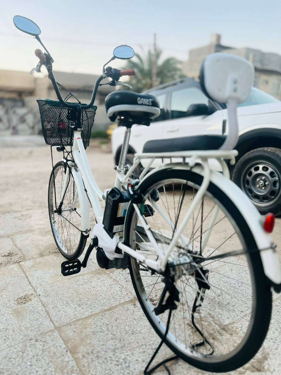 وين جماعة النوادر عمي قطعة تخبل بايسكل هايبرد  ياباني 🇯🇵 ياماها  🚵‍♀️
مساعد بايدر محرك وسطي 
البطارية  ليثيوم ( 8 ) امبير ✅💯 
شاحنة بلادية مع محولة( 110)
كَير شيمانو ( 3 )سرعات 🚀
تاير بريجيستون حجم 26 
قفل خلفي + امامي ستيرن 
البايسكل بحالة جيدة جداً 
اوزان يتحمل وزن ( 120 )
يحتوي على سلة امامية + تجوة سيباية خلفية + زوج مري + جرص بلادي ياباني 
البايسكل مابي اي نقص مكفول من كلشي  💯💯💯
السعر 450  مكاني ابو غريب 👍


**إذا كنت صاحب هذا الإعلان وتريد حذفه لأي سبب، رجاءا أرسل رسالة إلى الدعم الفني**