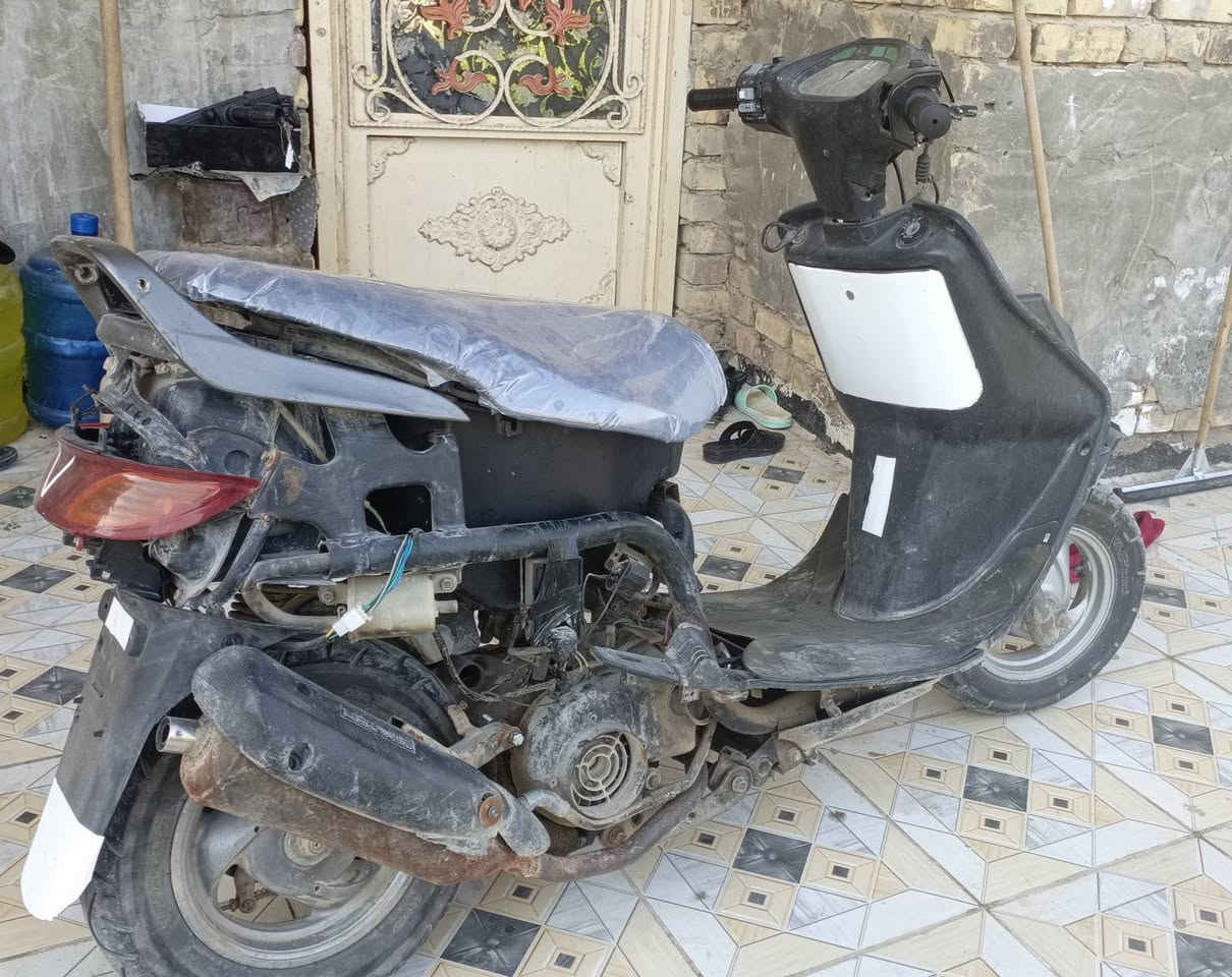 دراجه للبيع شغاله مفتوحه مره وحده شغاله مابيه أي عطل باقي سوادات موجوده السعر 180 مكاني  الديوانية قضاء الشاميه هذه رقمي ***********
