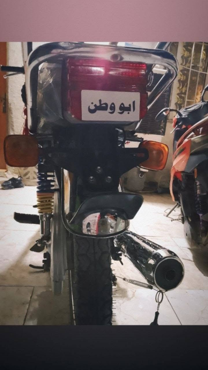 السلام عليكم .
نامه سونك.
موديل 25.
أوراق كامله. 
كفاله عامه من كلشي.
سعر ٦٠٠بيه مجال قليل .
مكاني حله محاويل
***********
