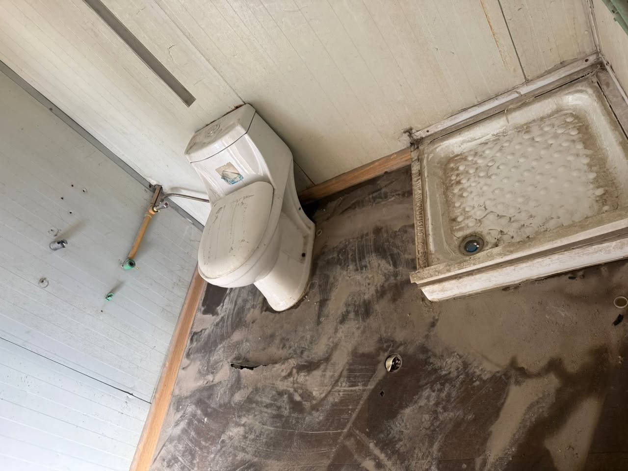 كرفان طوله ١٢ متر عرضه ٤ امتار
يحتوي غرفتين + حمام ٢x2
يوجد بيه مغسله و تواليت غربي و دوش و وصخان
و يحتوي ع اربع بوب و شباكين
نظيف نظافه ٨٠ بالميه جديد
السعر مليونين و ٧٠٠ و بيه مجال
الموقع بغداد الامين الثانية
***********
