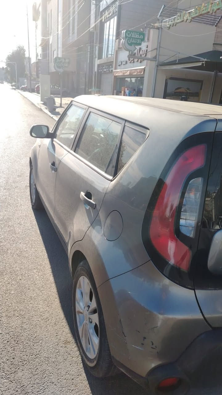 كيا سول 2015 ممينة ٢٠٠٠ وارد امريكي 
داخلة للعراق كلين و هنا صار بيها صبغ والسونار مرفق 
السعر 98 وبيها مجال 

الكرادة 
***********
