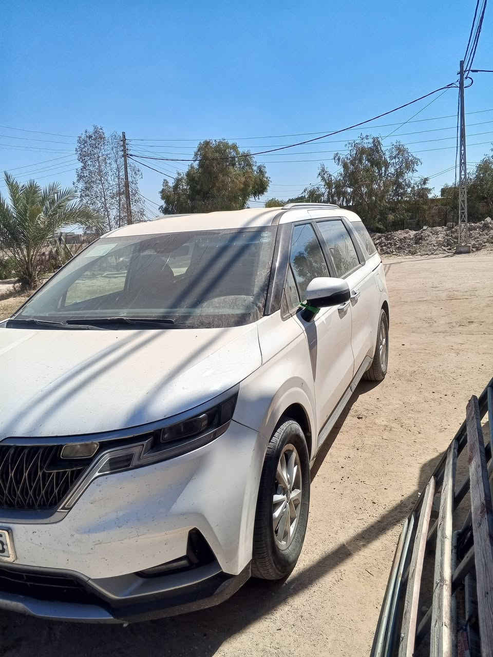 سلام عليكم 
كرنفال وارد امريكي موديل 22 رقم اربيل بأسمي حادثه موضح بلصور سعرها 225 السياره گيره مو تمام ينزل من  سعرها حساب گير 
مكانه كربلاء 
***********
