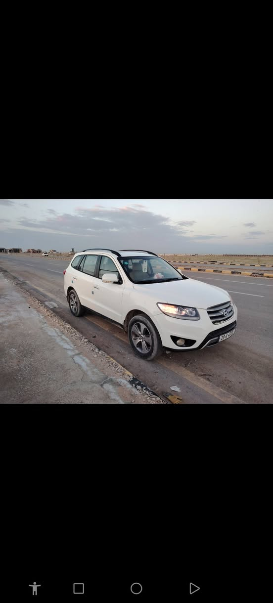 سنتافي 2012فول مواصفات خليجي مكفولة كفالة عامة 4سلندر 2400سبعة راكب مابيها نقص بسمي رقم دولي السعر 140ت***********
