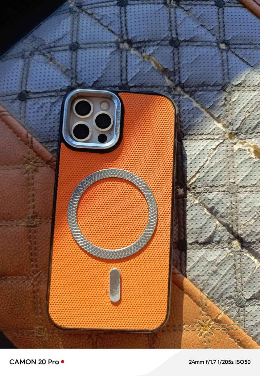 (ايفون) برو موبايل جديد ما (مفتوح بيه كل شيء) بطاريه 75 كله شغال (السعر 300$) بغداد الدوره ابو الدشير رقم الهاتف ***********
