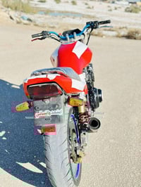 سي بي فور • موديل ٢٠٠٠ • اوراق