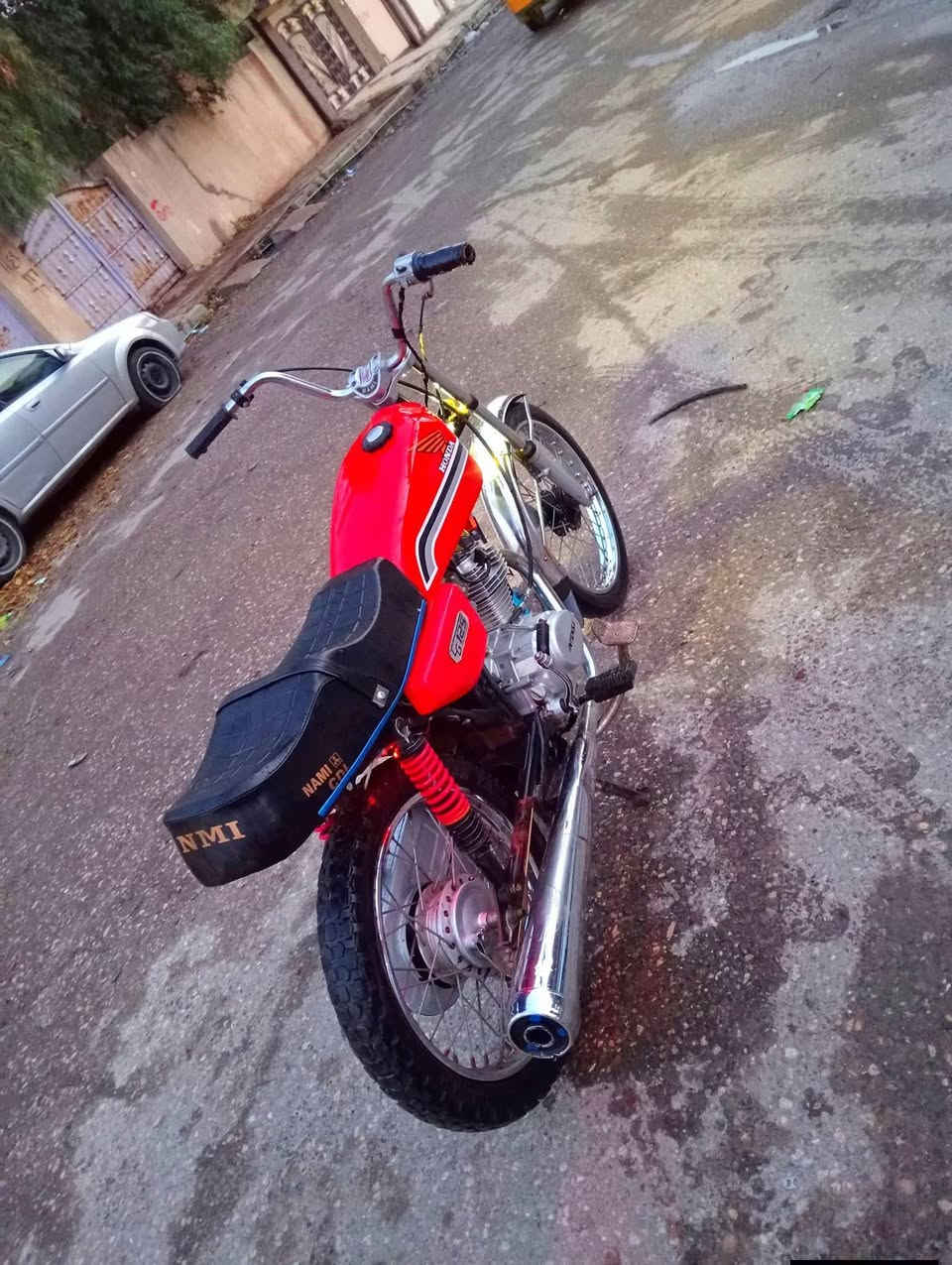 السلام عليكم ماطور انتنس موديل 24 مكينه شرط خرسه لاصوت ولا شي مبدل ولفات فقط تحريكه ومعدل تشلع الكاع لايت شغال نشرات شغاله السعر 424 وبي مجال شراي خاص او انتصل مكاني ايسر حي البكر ***********
