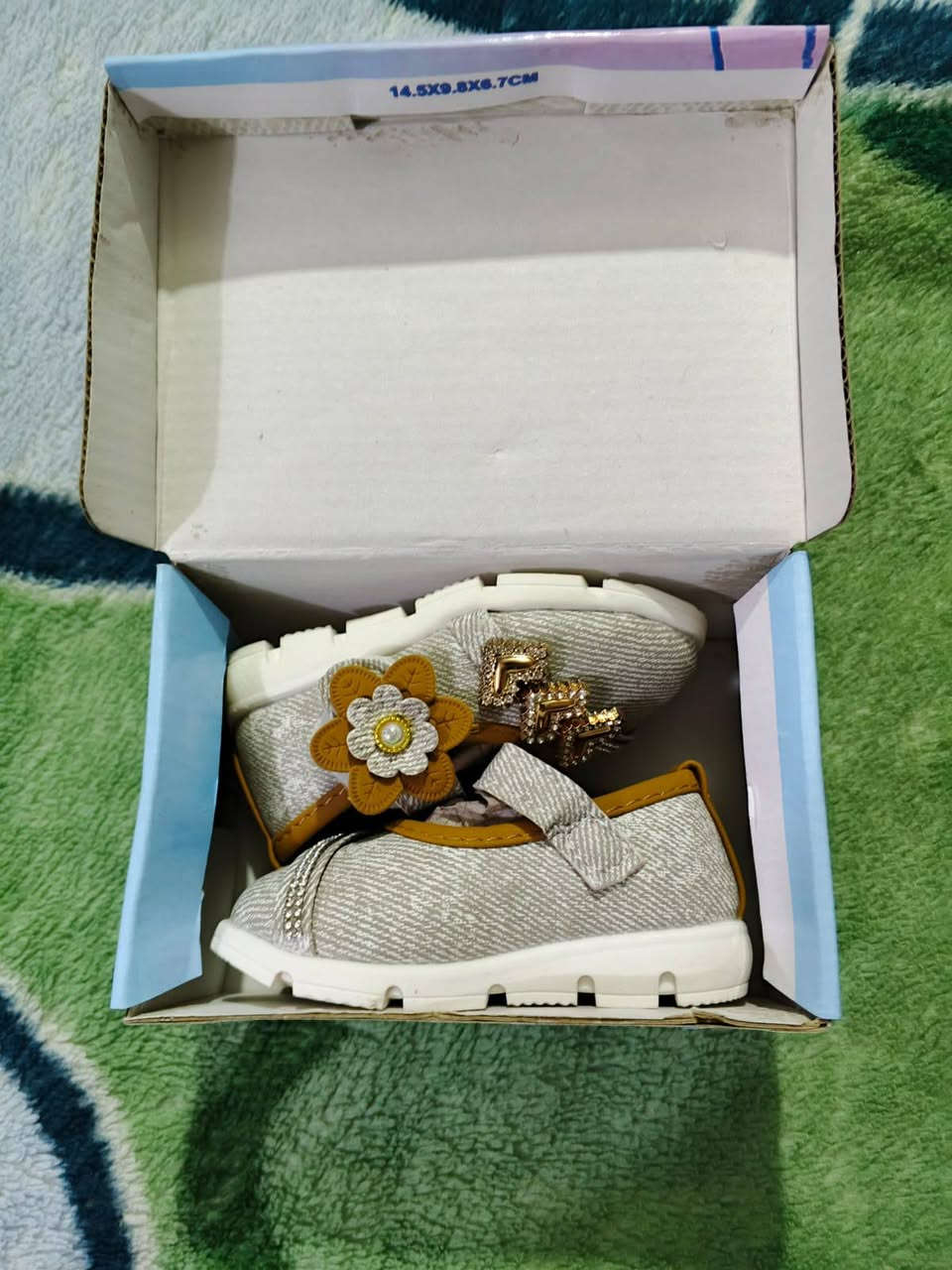 السلام عليكم اغراض للبيع كلمن وسعرة تخم تركي عشر مقاعد 350
حوض سمك القياسات 
العرض ٤٠ 
الارتفاع ٢٥
العمق ٢٠
السعر 50 
حذاء طفل قياس 25
سعرة 5 الف 
قمصان صيفي الواحد 5اربعة 15
 وسوت 10
الشراي يدخل خاص


**إذا كنت صاحب هذا الإعلان وتريد حذفه لأي سبب، رجاءا أرسل رسالة إلى الدعم الفني**