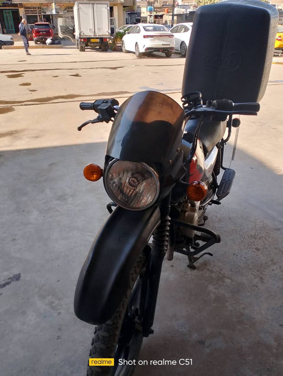 سلام عليكم دراجه بوكسر البيع موديل ٢٢ كامله كل نقص ما بيه بس زنجيل رقم تليفون ***********
