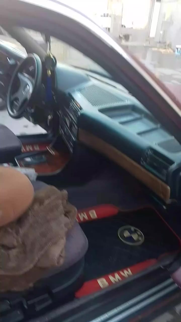 بي ام 1991رقم انبار دولي تحويل ثاني يوم
حجم 730اصل 
كير ومحرك شرط كفاله 
صدر جديد 
تخم تأير 
كهرباء كله شغاله 
جام يصعد بل سويج 
سيارة بيه طخه بل جاملق الخلفي كد شبرين بس بدون دواخل شرط 
صبق حزام بس قماره صندوك بنيد بلادي بدون صبق دواخل ما بيه صبق 
سيارة ترايه ناعم حيل سياره جاهزه 
تبريد شغال بس يرادله راديتر بيه زرف
سيارة ما نقصه شي 
العنوان فلوجه السعر 50وبيه مجال 
وشرط التحويل ثاني يوم 
ترهم مراوس حسب لقناعه***********
