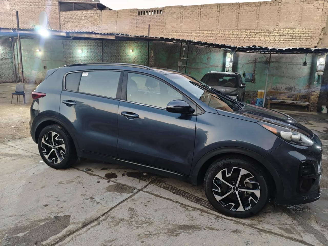 سبورتج 2022 فول مواصفات بنوراما بصمه فول للاخير
حادثها كلش بسيط جاملغ جهة السايق ودعاميه خلفيه واضح بالصور كلشي رقم اربيل الدولي 
مواصفات الفول معروفه 
سعرها 185 وبيه مجال 
للتواصل ***********
