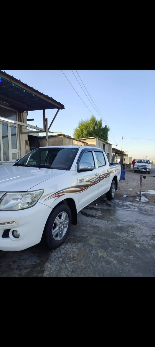 السلام عليكم بيكم 15 السياره كير محرك كفاله السياره جديد كهرباء كلها شغاله تبريد تدفه شغال السياره جاهزه صدر امامي خلفي جديد تخم تاير جديد مكاني ديالى بعقوبة *********** السعر 228 وبيها مجال
