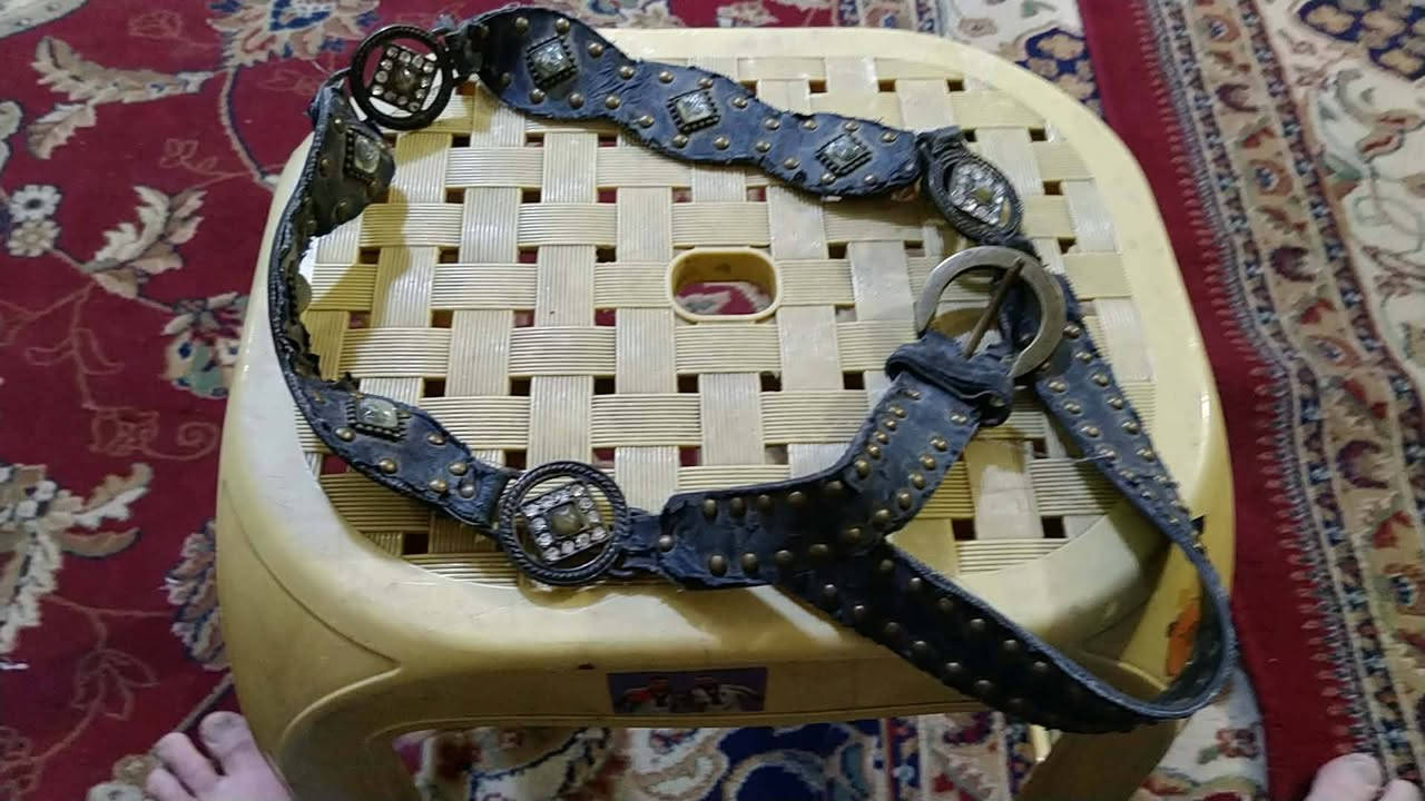 مساء خير
احزمه قديمه لبيع


**إذا كنت صاحب هذا الإعلان وتريد حذفه لأي سبب، رجاءا أرسل رسالة إلى الدعم الفني**