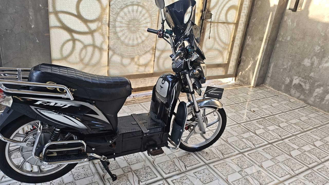 هارلي لبيع موديل 25
بطاريات قبل شهرين من شادهن ع فحص 
نضام سويج +بصمه تشغيل عن بعد
بصمتين وسويجين 
ماطور نظيف
كهربائيات كلها شغاله 
أي نقص مابيه نضافه فول 
واين متريد افحص 
دبل اشاره/نضام ار رجوع للخلف 
4سرع+مثبت سرعه
دبل اشاره /بلوتوث
سعر 550 وبي مجال
***********
***********
