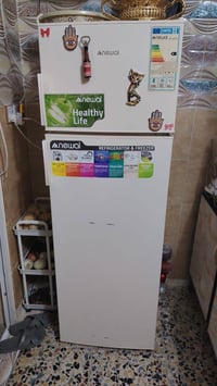 ثلاجه البيع مكاني نهايت حي اور توصيل  ماعندي السعر 200الف  07712322237