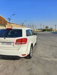 جورني ٢٠١٨ فئة جي تي للبيع لون ابيض مكينه 6 سلندر    3 قطع تبريد ماشيه...