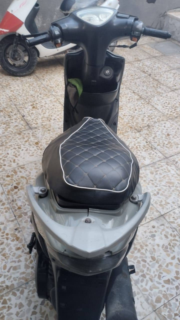 السلام عليكم من رخصة الادمن
دراجة ماكس عدلة صيني للبيع مكينتهة ناعمة  نهضتهة حلوة كهربائيات شغالة سلف شغال عوزهةب س باتريهة شغال بس ضعيف دراجة سعرهة 375 وبيهة مجال بسيط مكاني قضاء المدينة الفتحية للتواصل موجود واتساب ماسنجر رقمي للتواصل ***********
