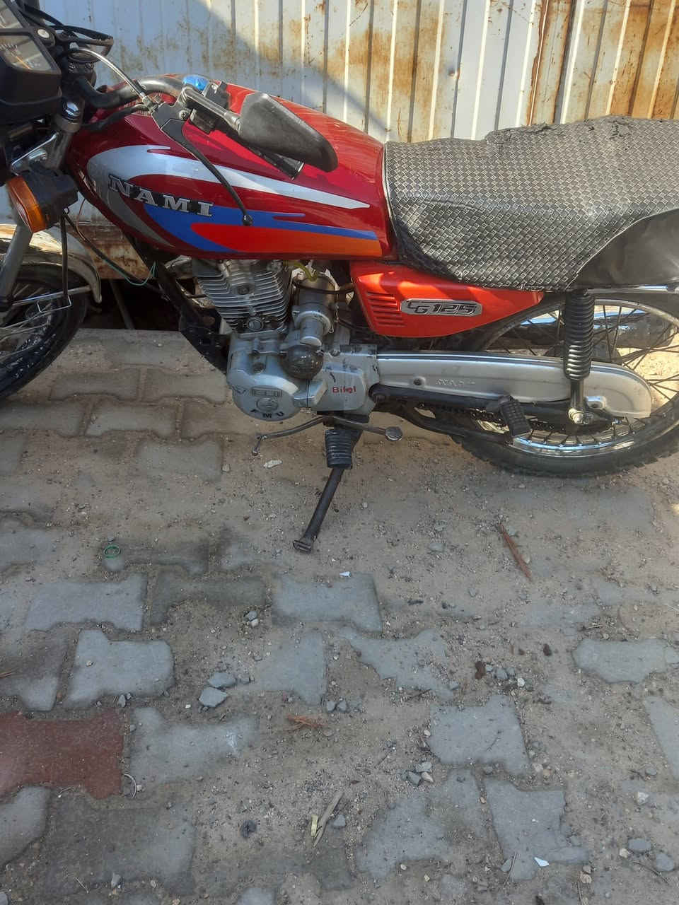 السلام عليكم دراجه 5كير جاهزه بدون أوراق مكينته بيه خيط بخار السعر 300 مكان طويريج ***********
