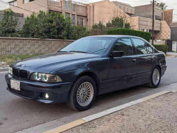 ملاحظة ..اني مكلف بالنشر اتصل بصاحب السياره 👆🏻

 بي ام صقر 528 موديل 96 تك فانوص السياره مصبوغه عام مكفوله من اي طخه 
كير مبدله جديد حاويه مكينه جديده 
تبريد شغال 
مروحه f01 ترايك ٢٢٠ حماوة بعز الصيف ثابته نص 
السياره شكو بيها شي مبدلة على ايدي و اصلي 
تخم تاير و باتري جديد 
كاردن فافون جديد 
صدر امامي خلفي جديد 
كهربائياتها على البلاد 
نقصها سلايد عاطل ينزل من سعرها 
و بيها طخة مال دراجه باب السايق 
سعرها 87 مجال جدا بسيط السياره متصرف عليها ابد و جاهزه مكاني بغداد حي العدل ....*********** بغداد
