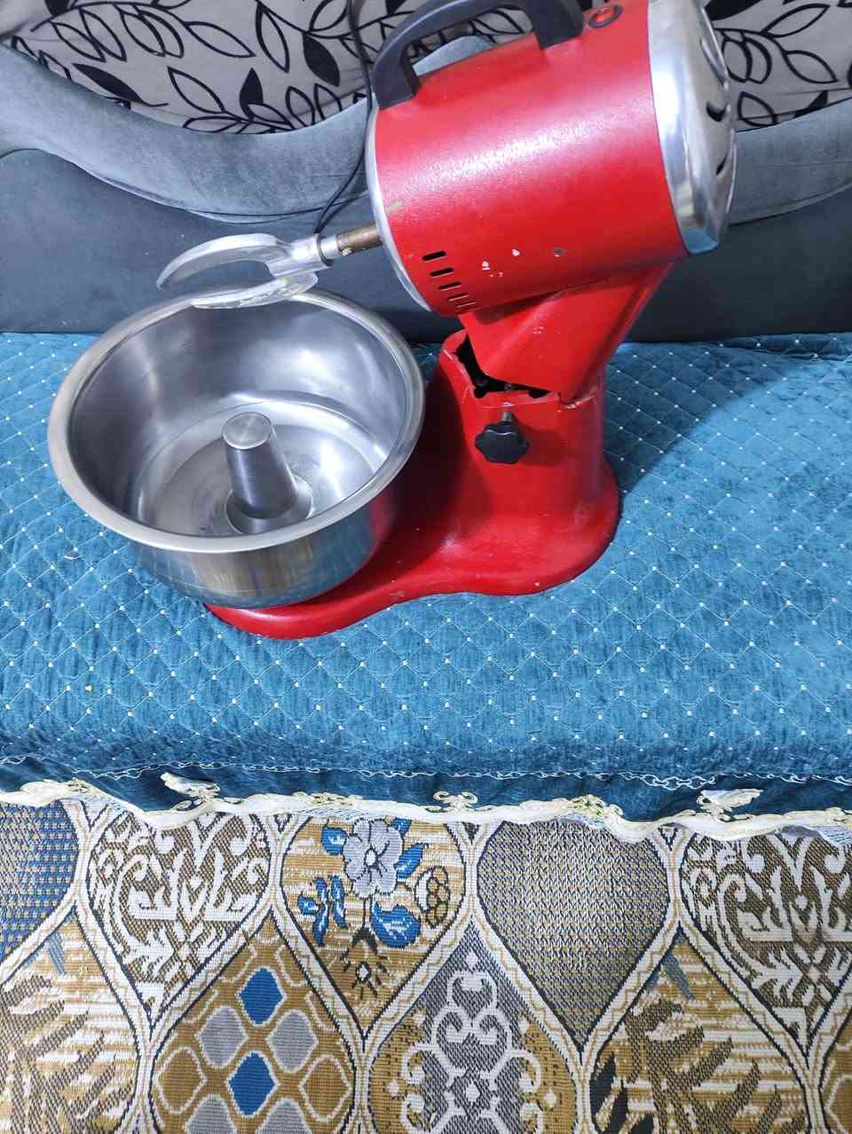 سلام عليكم شباب عجانه البيع تشيل الوزن 8 كيلوات السعر خاص هاذه رقم***********
