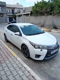كورولا ٢٠١٤ • محرك ١٦ • بدون صبغ
