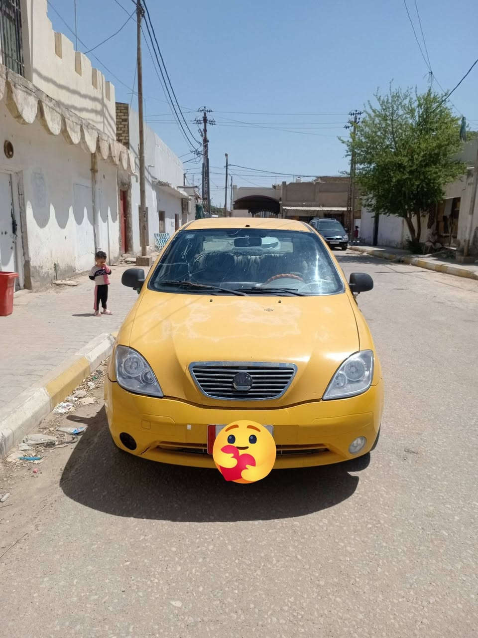 السلام عليكم اخوان طيبه موديل ١٥ السياره    السياره خير من الله مكينة وكير مكفول  رقم بغداد الماني السياره مصفره هيئة وغرامات ما مطلوبه ولا ربع السعر ٣٤ رقم الهاتف *********** مكاني الديوانية الحمزه الشرقي
