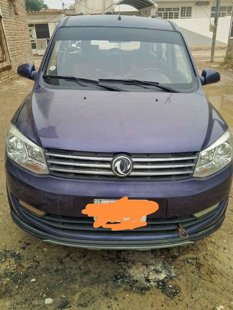 السلام عليكم صيني للبيع موديل ٢١ رقم بغداد السنويه الغايه 26 كير عادي محرك ٢٠٠٠ كير محرك تبريد تدفئه كل مكفول كفاله عامه من كلشي ٧ راكب السعر ٦٥ وبيها مجال مكان بابل ***********
