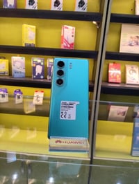 تكنو كومون 40 جهاز بلادي ممفتوح  نظافة 100% ذاكرة256 السعر 250 مكاني ب...