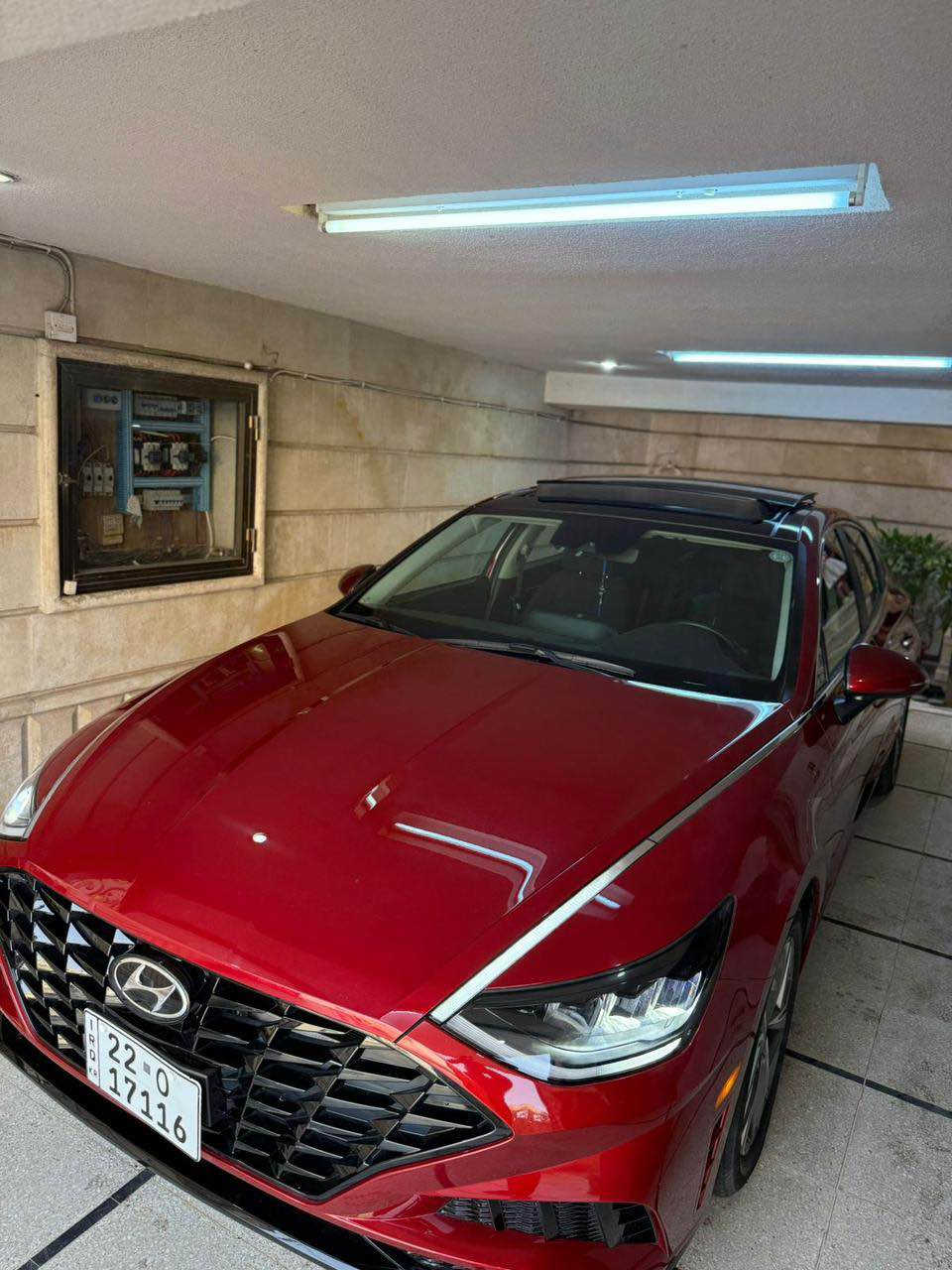 للبيع سوناتا 2023 اسبورت محرك 2500 ماشية 27mi السعر 190$
بيها جاملغ خلفي فقط بدون ايرباك 
موصفاتها
بصمه 
بنوراما
 فول رادار نقاط عمياء
تحذير اصطدام
 قطعتين تبريد 
عداد السرعه الكتروني
 كامره خلفية 
سياقة ذاتية تحديد سرعه
تشغيل عن بعد 
اوتو ستوب
تحكم ستيرن
سايد بريك بصمة
مكان السيارة موصل …..
للتواصل *********** ديوانية, القادسية
