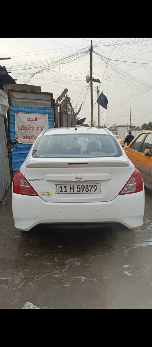 السلام عليكم سني هندي بليته زركه موديل 2020 سياره جديده بمعنى الكلمه ماشيه 170 سياره حلوه لا ضربه ولا تبديل ولا قطره صبغ بيهه بارد قليل باب السايق وبيهه طختين صغار سونارات ثنين بيهه مكينه كير برغي ممفتوح بيهه تخم تاير جديد سنويه وهزه وارقام جدد بسمي السياره ماعليها ربع تحويل ثاني يوم بلكات نوزلات مجاول قاعده وفيت بم كوله جديد تحكم ستيرن حساسات خلفيه كهربائياتها مابيهه كلوب طافي سياره معروضه ب105 بيهه مجال للشراي
*********** مكاني بغداد الجديده
