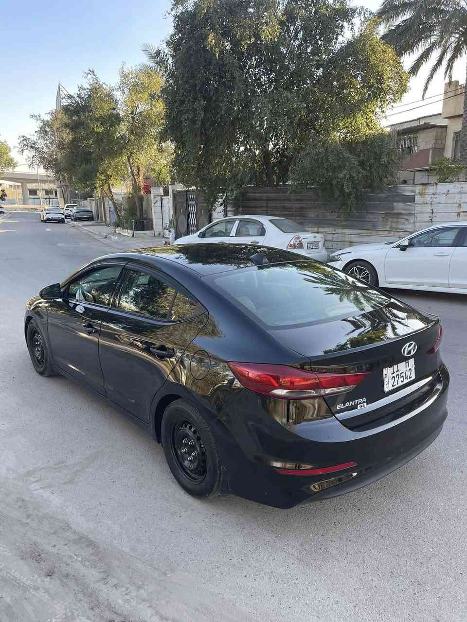 سلام عليكم للبيع النترا 2018 وارد أمريكي بيه تبديل جاملغ امامي بدون صبغ بدون دواخل صور حادث بل منشور سياره جاهزه بدون اي نقص سعر ١١٠ سياره بغداد رقمي ***********
