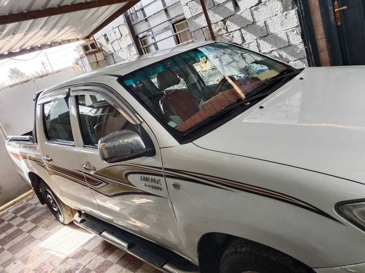 فلاونزه 2006 جاهزه من كلشي.
الشطره *********** سعر125 قفل
