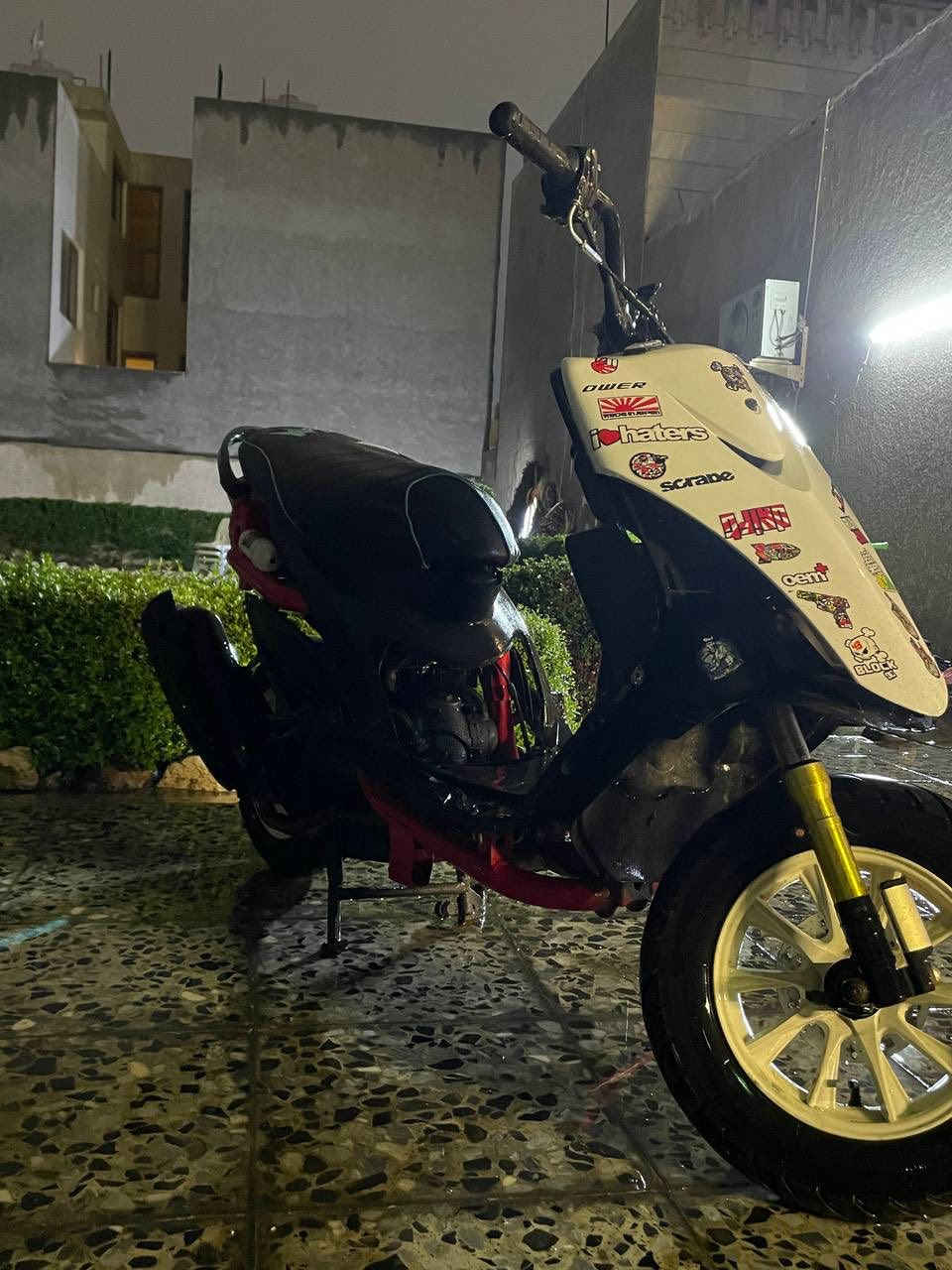 مكلف بالنشر ماكس عدله مال لعب دراجه تعمير جديد بيها صدر بيها وياله مشيف دراجه بلاديه حلوه خرسه صوتها مينسمع بيها صالنصه fm سعرها 500 وبيها مجال قليل


**إذا كنت صاحب هذا الإعلان وتريد حذفه لأي سبب، رجاءا أرسل رسالة إلى الدعم الفني**