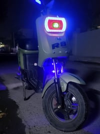 وبركاته اخوان دراجه شحنR8/Korea  Mr مستعمل  فترة 4 أشهر الماطور بي  شو...