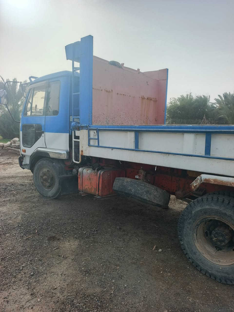 السلام عليك
سيارة نيسان للبيع  للاستفسار 
***********
