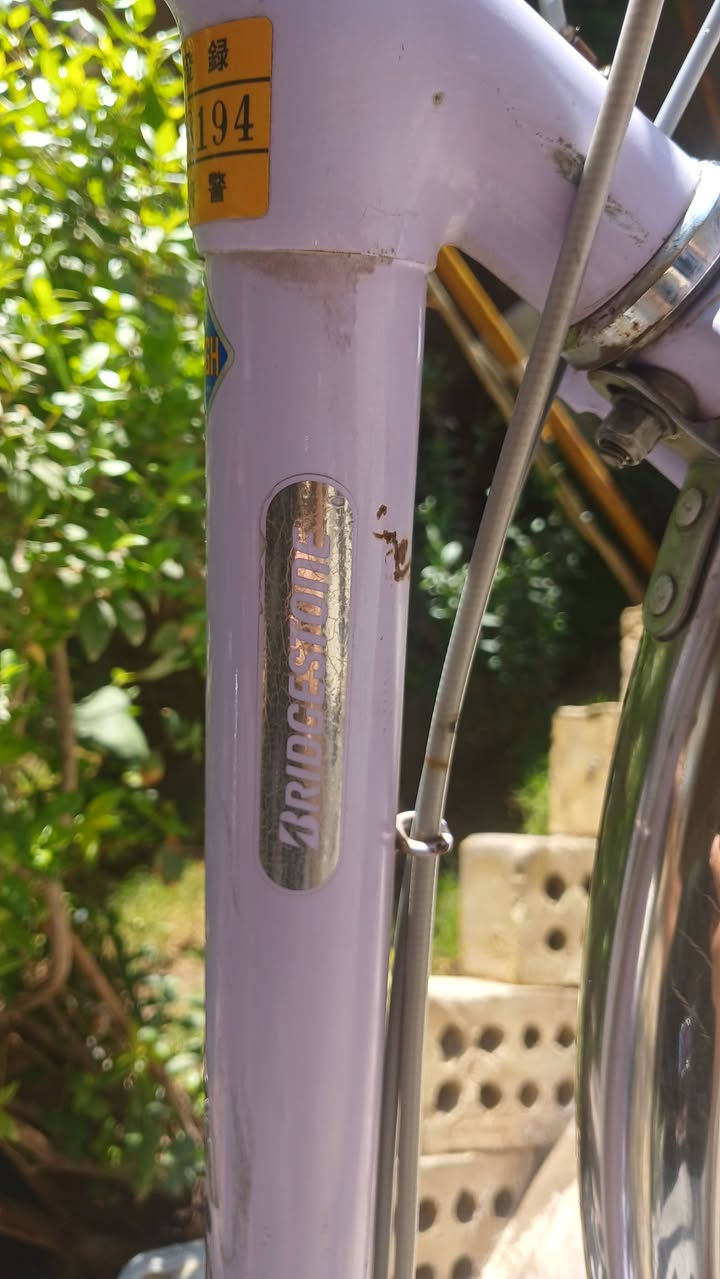 برجسون بناتي ٢٦
تاير ضد البنجر جوب جديد
كير ثلاث نمر
لون زاهي
بالة تكمة ياباني السعر ١٢٥ وبيه مجال
مكانه ابو دشير


**إذا كنت صاحب هذا الإعلان وتريد حذفه لأي سبب، رجاءا أرسل رسالة إلى الدعم الفني**