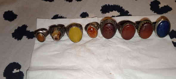 البيع شلع وفرد سعر مناسب خواتم قديم شغالات فول  مخطوطه روحانيه قويه الحجر مالهن وبيهن صياغه ثقيله سلجوقي ويدويه  كلمن وسعره  سوار فضه شاكرات  وكلايد  قديمه روحانيه وصره غزال فواح عطر مسك دام كلمن وسعره فقط اتصل على الرقم *********** رايدهن فقط علا الاتصال مامتواجد علا فيسبوك جادين فقط  وشراي احتى الاتعبني ولاتعبك ماعندي توصيل من رخصه الادمن المحترم وافق ربي يوفقك بغداد المكان
