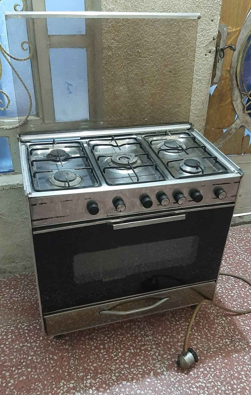 مكلفه بالنشر سبب البيع ضيق المكان طباخ كلش نظيف وجديد 5 عيون فرن فوك وجوه شغال شرط الفحص الي تريده تدخلي خاص


**إذا كنت صاحب هذا الإعلان وتريد حذفه لأي سبب، رجاءا أرسل رسالة إلى الدعم الفني**