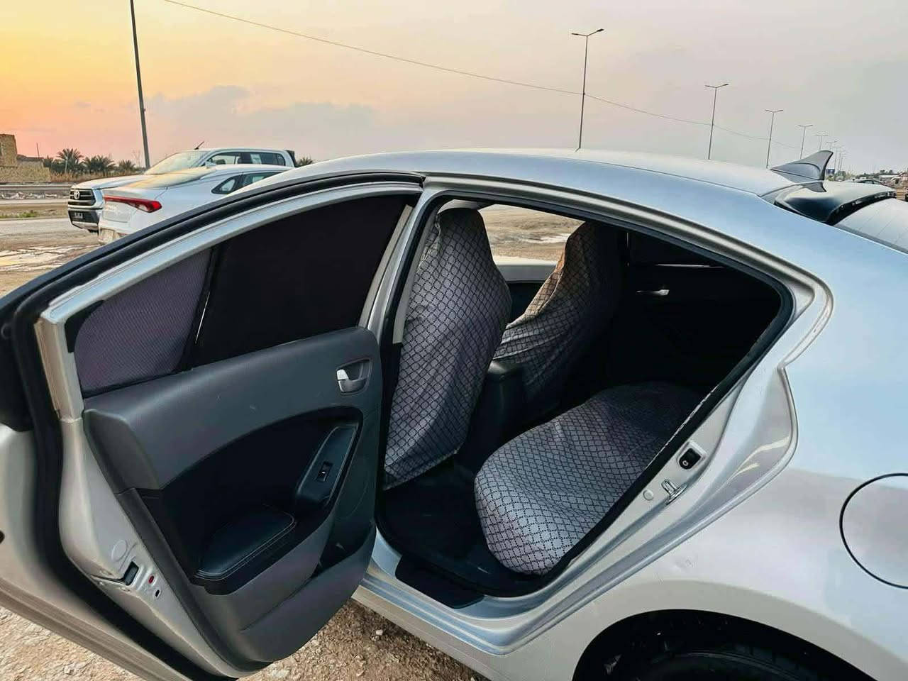 17 مكفوله كفاله عامه رقمه بغداد نكليزي ب 138 وبيه مجال حك الجيه
***********
