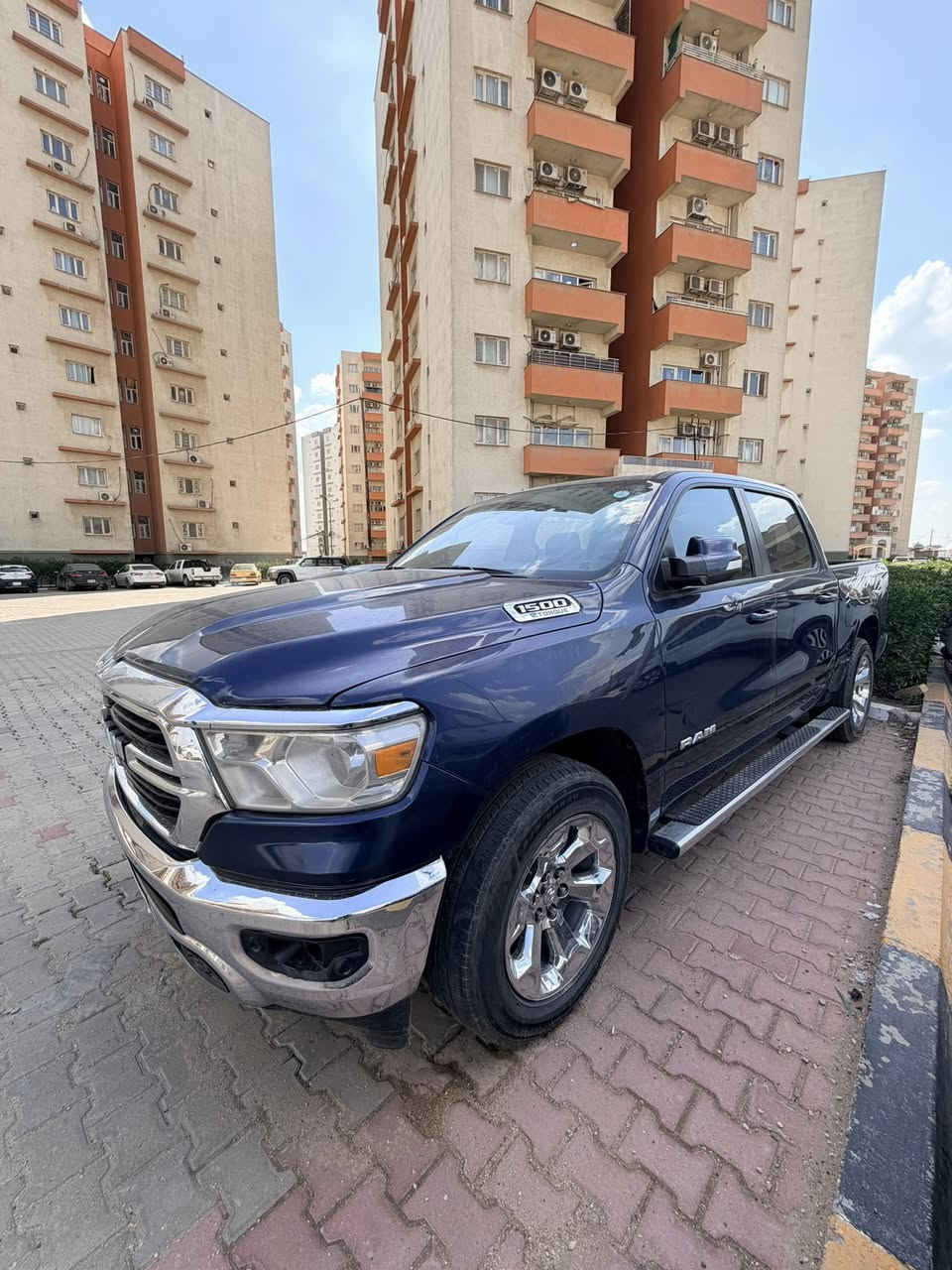 رام ٢٠٢١ بگ هورن نظام ايتورك الاقتصادي
باب طويل بدي قصير
محرك ٣٦٠٠ سته سلندر
رقم اربيل 
ايرباك سليم 
ماشيه ٦٨ الف 
السياره موجوده بغداد /مجمع الزهور/ سريع محمد القاسم
ابيع السياره عالفحص يم المندلاوي
السونار مرفق
صدر وتايرات كله جديد
واتساب ***********
السعر ٢٥٠
