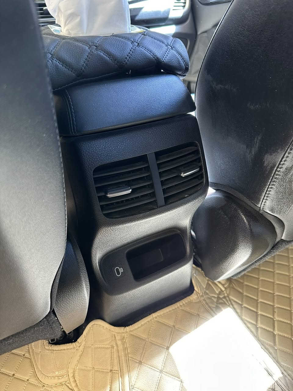 سيلتوس 23 خليجي 1500
رقم بغداد جلد بصمه شاشة لمس كامره خلفية 
بانورما وبعد بيها هواي مواصفات 
ماشية 24 الف 
168$ بيها مجال 
بغداد البياع 
***********
