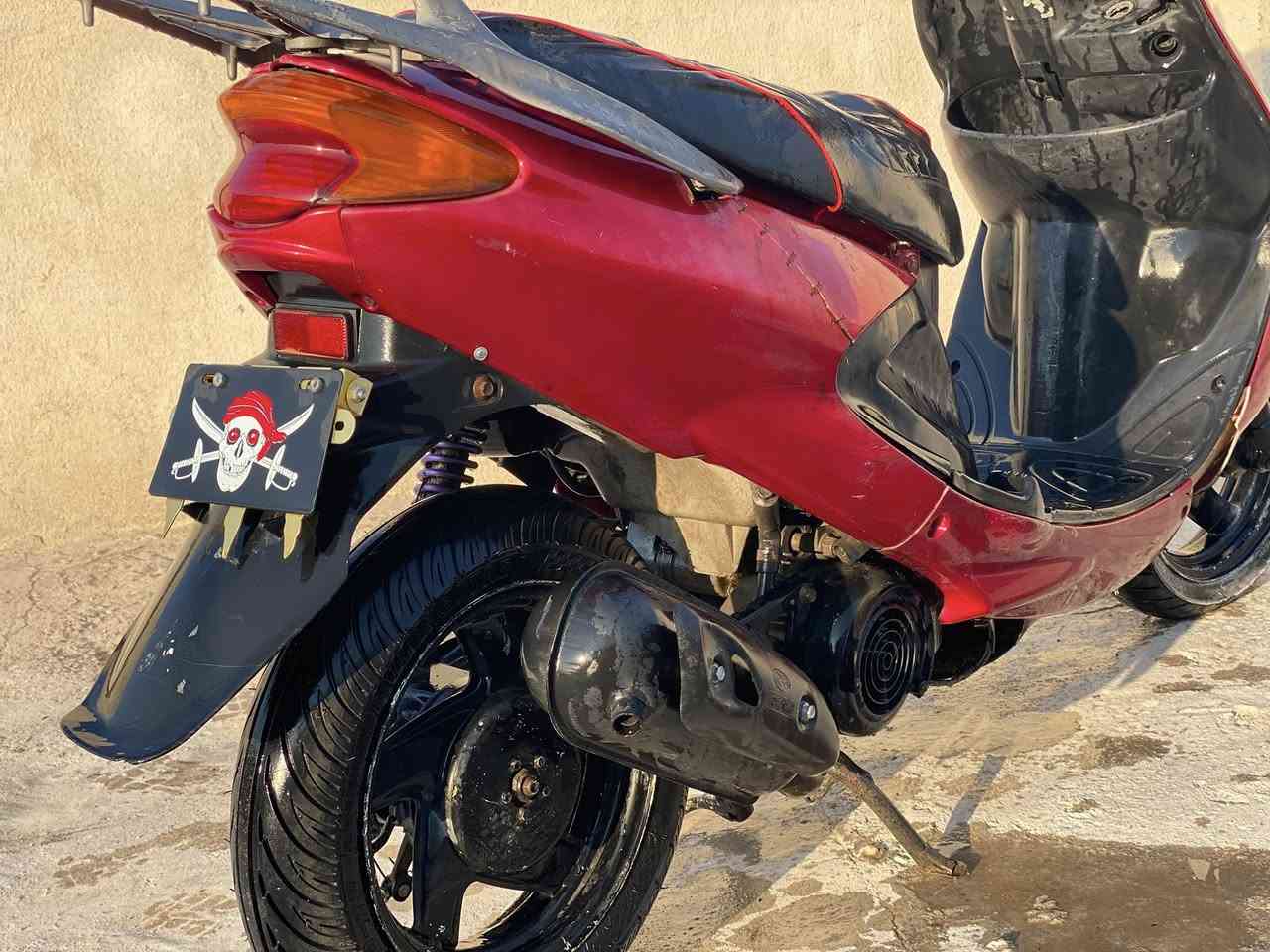 السلام عليكم دراجه اكزز ياماها ياباني مكينه شلعه ومعدل فول نكره سلف تشتغل هندر اشاير لايت امامي خلفي اشاير شغالات هورن شغال كلشي شغال بيها دراجه كامله سعر 375 وبيه مجال
 (مكاني البصره الزبير)
رقمي ***********
