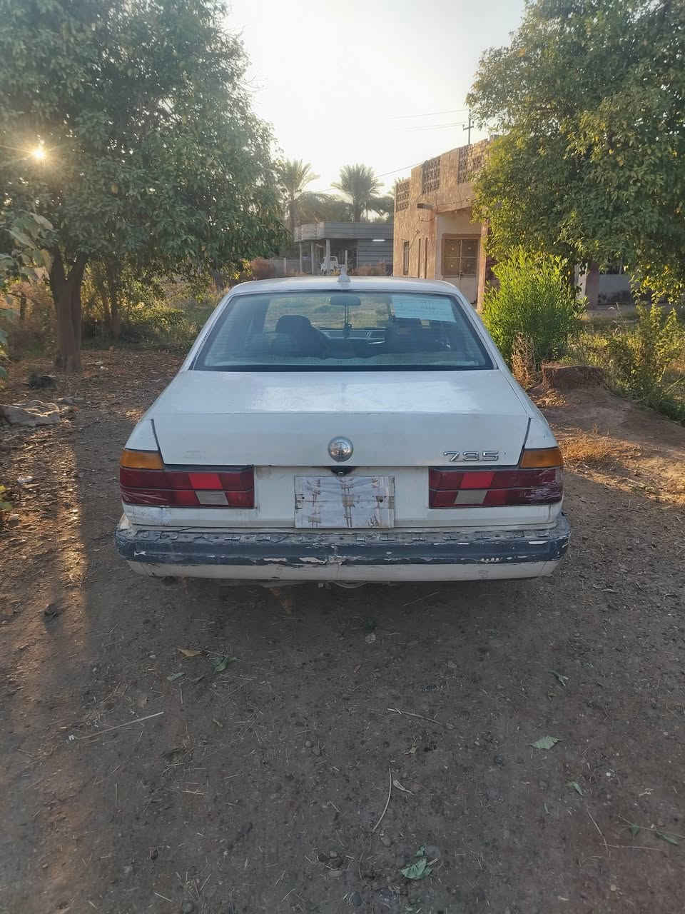 السلام عليكم للبيع بي ام 735 كير ومحرك فول أوراق ضايعه ابيع حبل العنوان الضلوعية الحردانيه السعر 16وبيه مجال التصال على الرقم ***********
