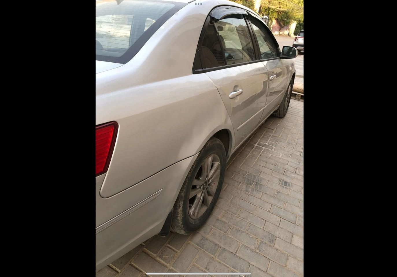 السلام عليكم للبيع سوناتا 2011 رقم أربيل هزه جديد  بسمي سياره بيه قطع صبغ أبيع احزام  بدون دواخل على اثر شخوط 4سلندر محرك كير مكينه كهربائيات كله شغاله سياره جديده معنى الكلمه على وضع الشركه تبريد تدفئه كاملات سياره كامله مابيه نقص سعر 100 وبيه مجال مكان بغداد حي جامعه هـ***********
