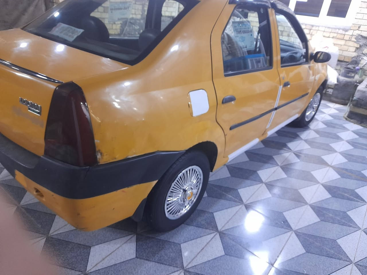 السلام عليكم
للبيع او المراوس حسب القناعه 
رينو لوكان 2010
رقم بغداد  انكليزي الجديد بسمي
 تبريد تدفئه شغال
مصفرة من كلشي الهزه تخلص ب الشهر الثالث
السعر 37 وبيهة مجال للشراي حك الجيه
مكان السيارة ابو غريب 
رقم صاحب السيارة ***********
